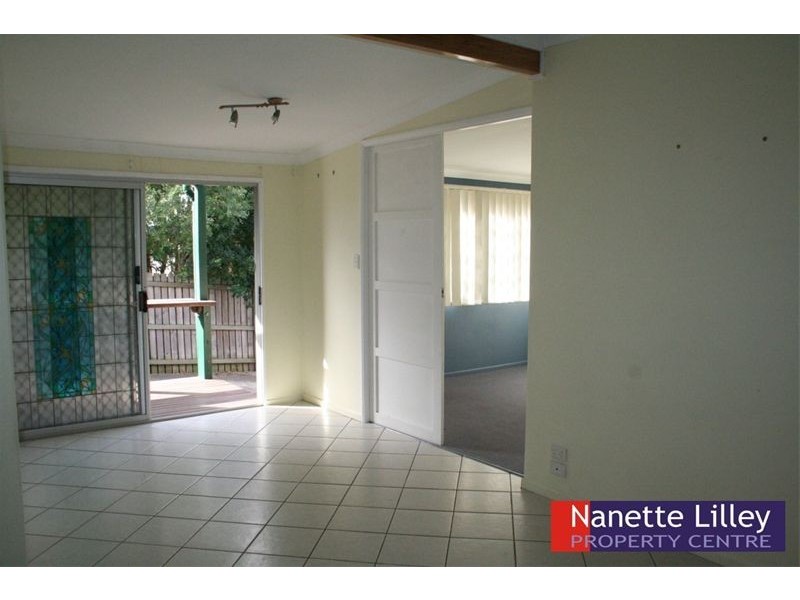 850 Oxley Road, Corinda QLD 4075