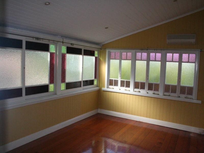 100 Lynne Grove Avenue, Corinda QLD 4075