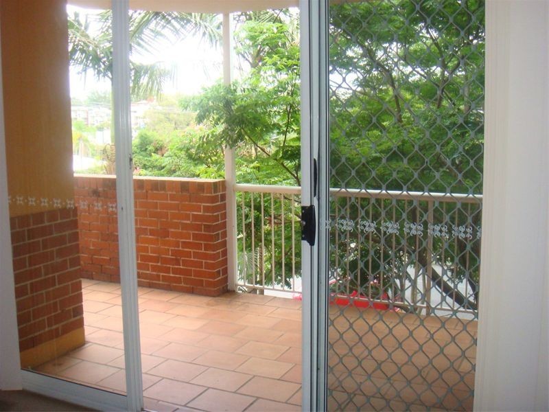 1/22 York Street, Indooroopilly QLD 4068