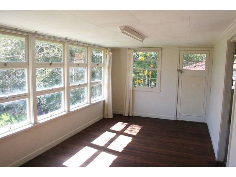 53 WYLIE STREET, Graceville QLD 4075