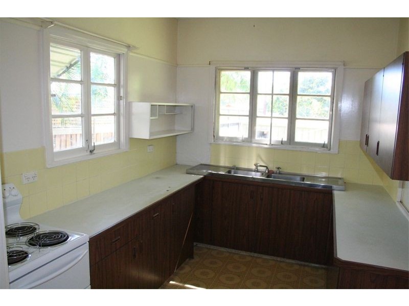 53 WYLIE STREET, Graceville QLD 4075