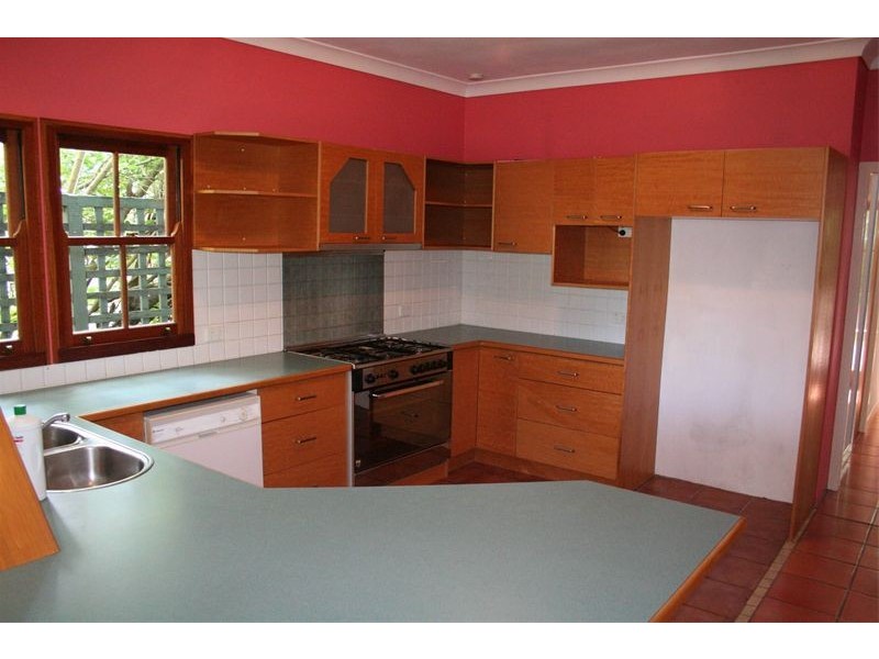 83 Honour Avenue, Chelmer QLD 4068