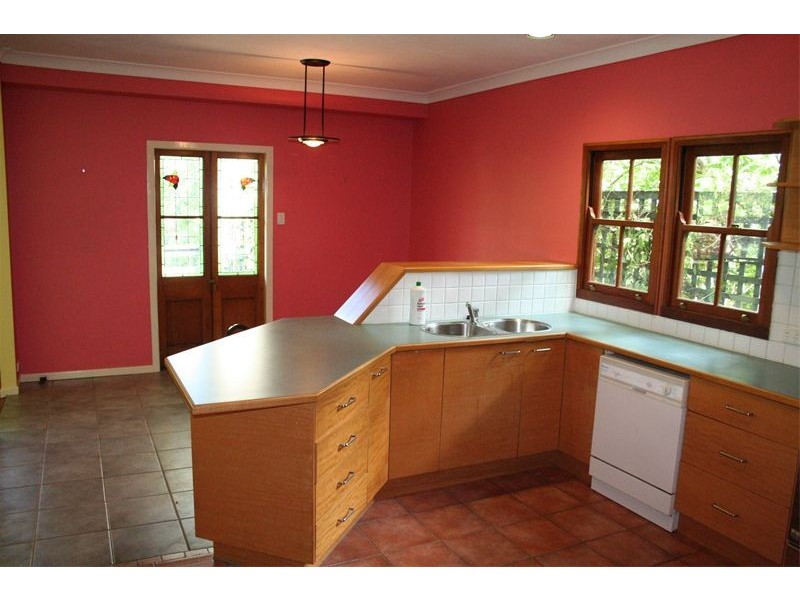 83 Honour Avenue, Chelmer QLD 4068