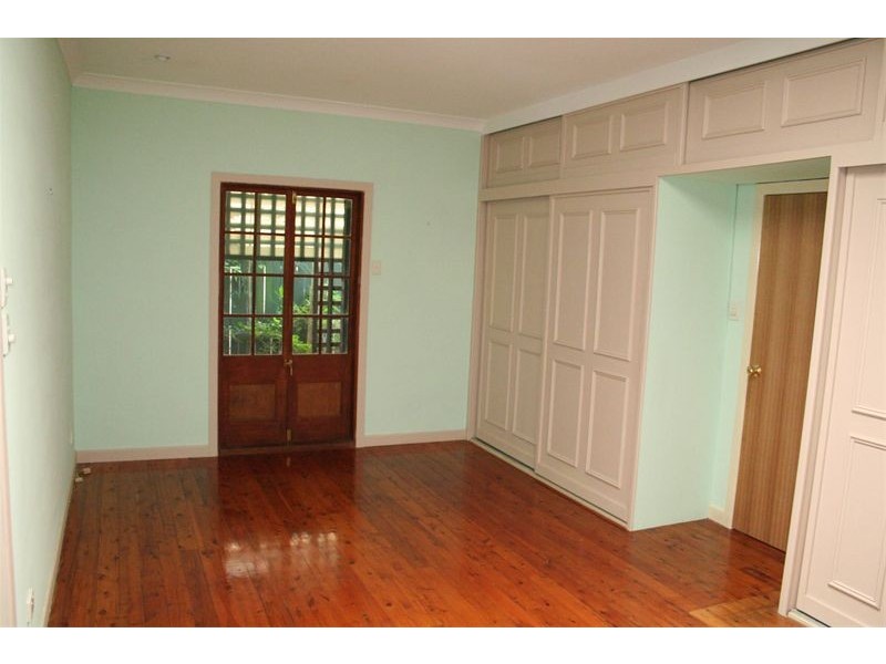 83 Honour Avenue, Chelmer QLD 4068