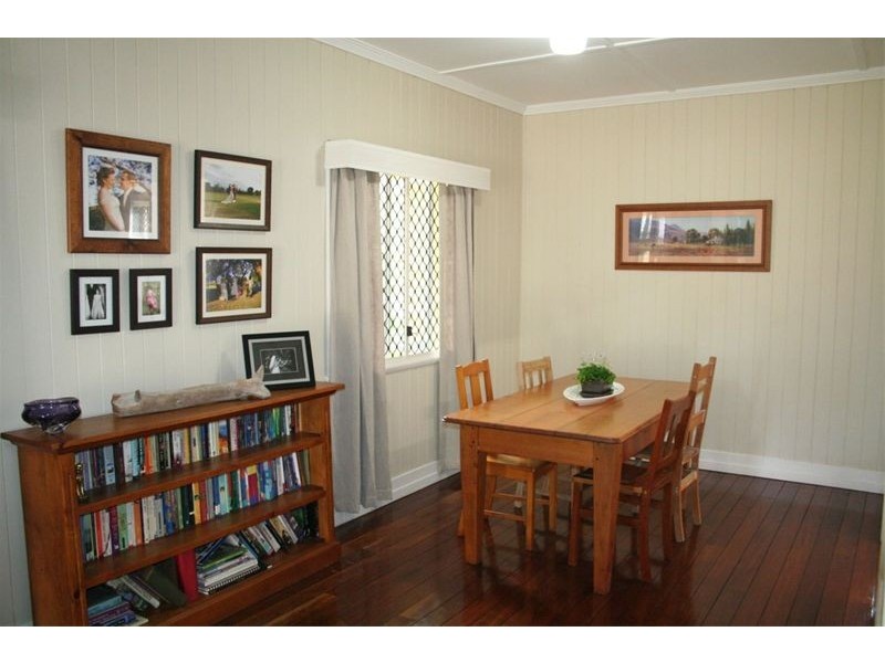 15 Allan Tce, Corinda QLD 4075