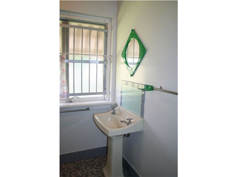 85 Victoria Avenue, Chelmer QLD 4068