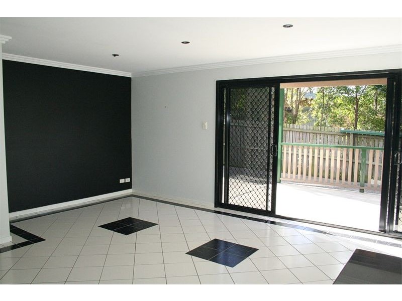 850 Oxley Road, Corinda QLD 4075