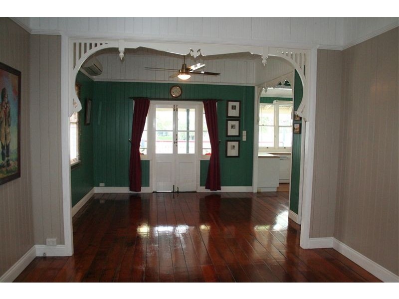 174 Strong Ave, Graceville QLD 4075