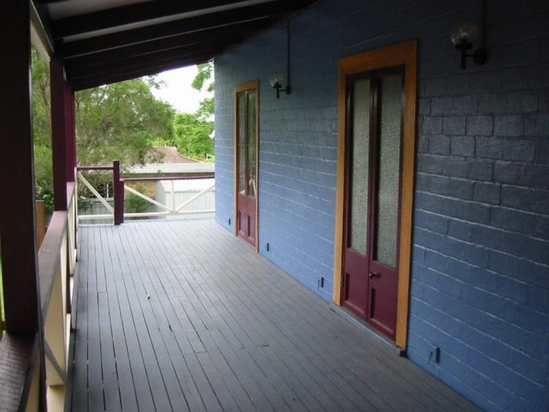 24 Kingsgate Street, Oxley QLD 4075