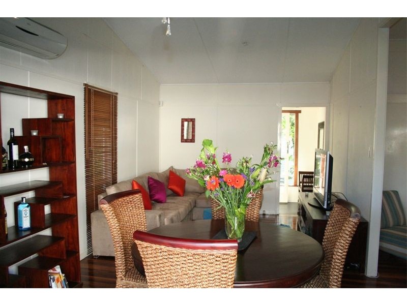 18 Kendall Street, Oxley QLD 4075