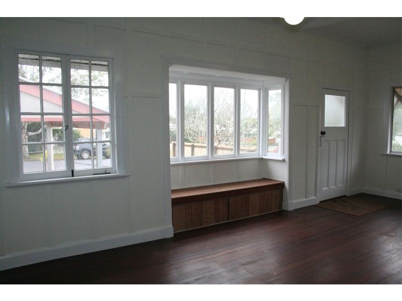 8 Kenilworth St, Sherwood QLD 4075