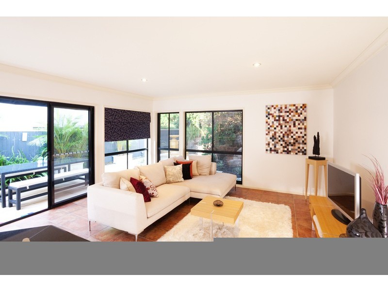 66 Robertson Street, Sherwood QLD 4075
