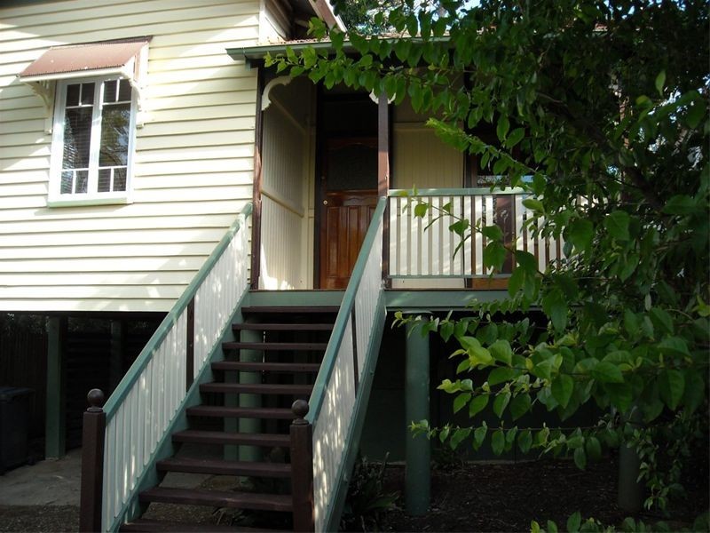 77 Martindale Street, Corinda QLD 4075