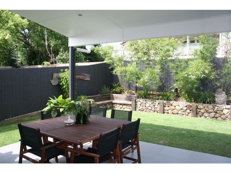 283 Verney Road East, Graceville QLD 4075