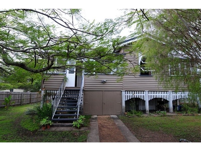 19 Railway Tce, Corinda QLD 4075