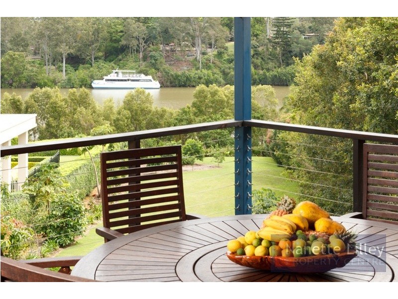 20 Douglas Street, Sherwood QLD 4075