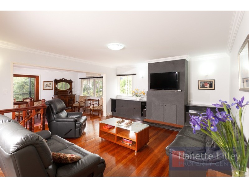 20 Douglas Street, Sherwood QLD 4075