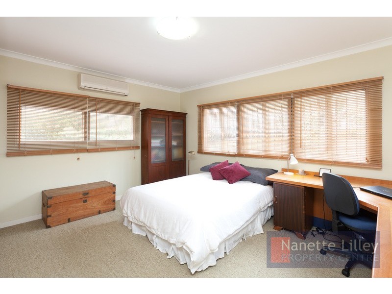20 Douglas Street, Sherwood QLD 4075