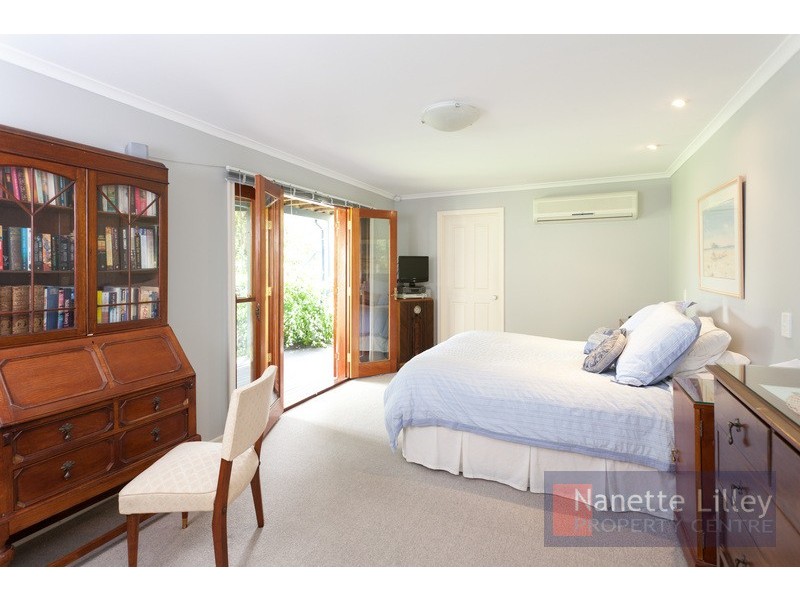 20 Douglas Street, Sherwood QLD 4075