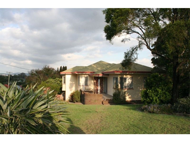 61 Blackheath Road, Oxley QLD 4075