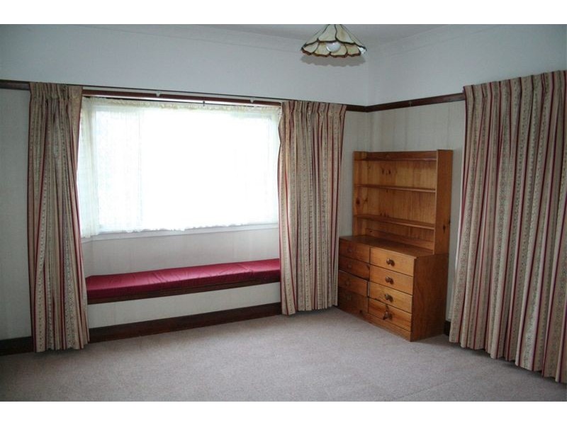 61 Blackheath Road, Oxley QLD 4075