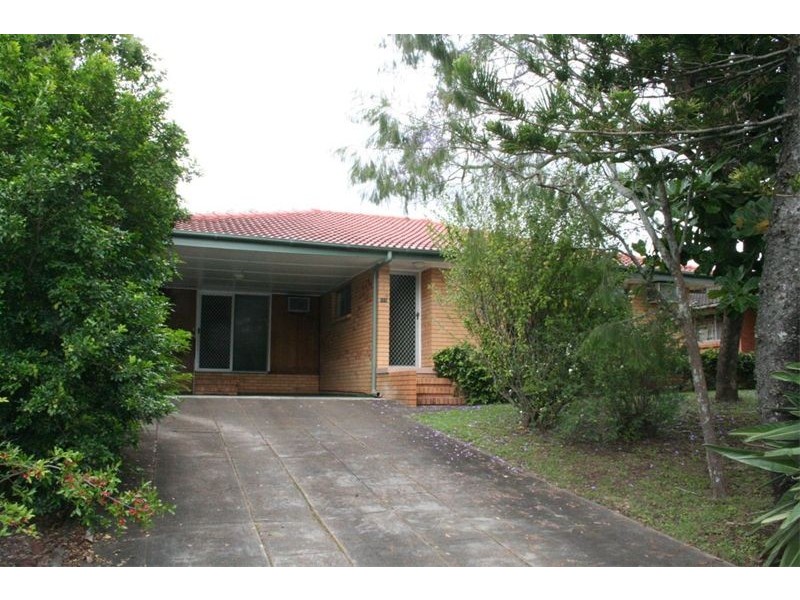 105 White Street, Graceville QLD 4075