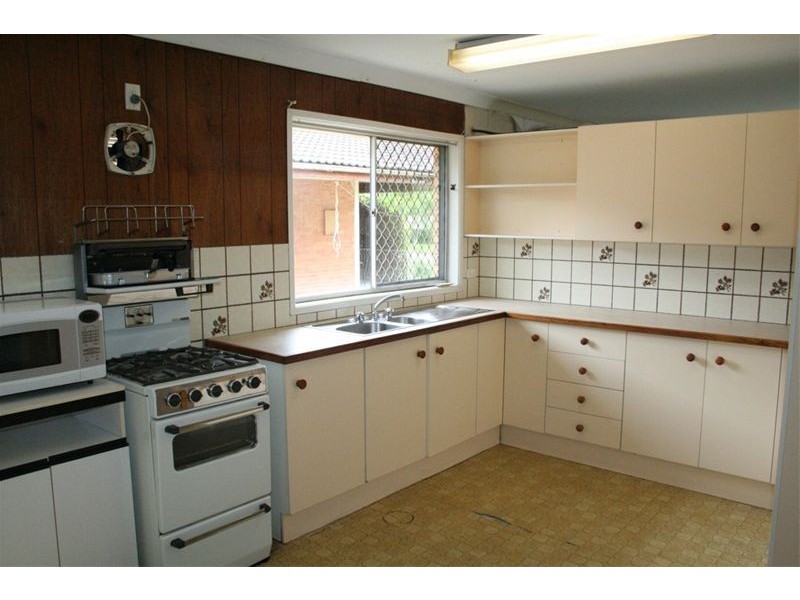 105 White Street, Graceville QLD 4075