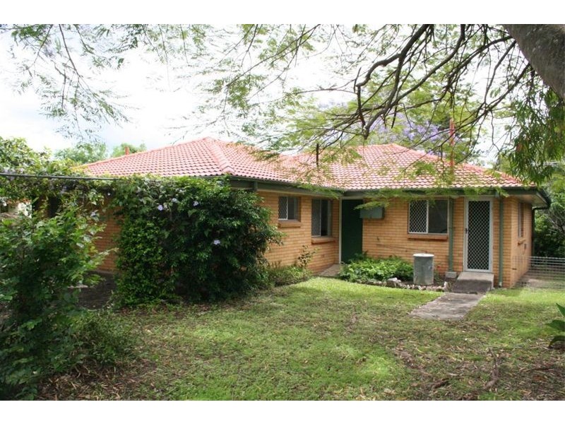 105 White Street, Graceville QLD 4075