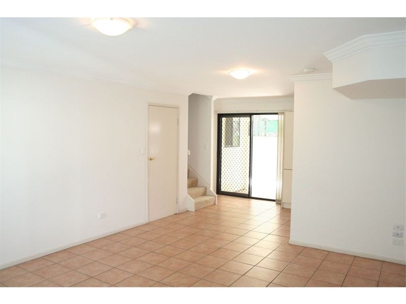 4/40 Wilton Terrace, Yeronga QLD 4104