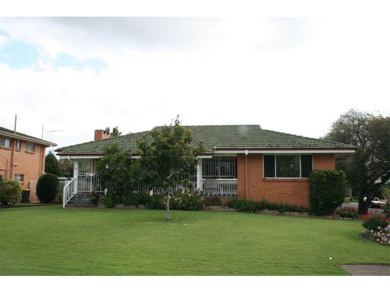 89 Nadine St, Graceville QLD 4075