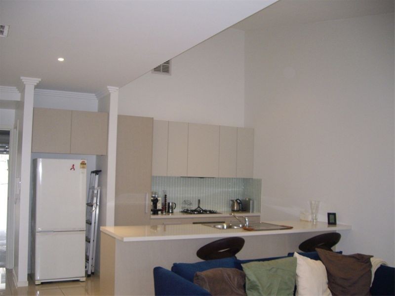 2/1 Robbins St, Corinda QLD 4075