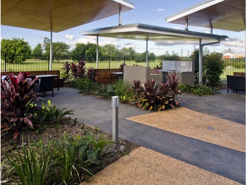 245/20 Egmont Street, Sherwood QLD 4075