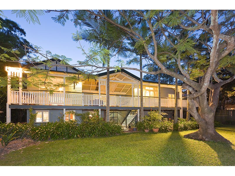 32 Frank Street, Graceville QLD 4075