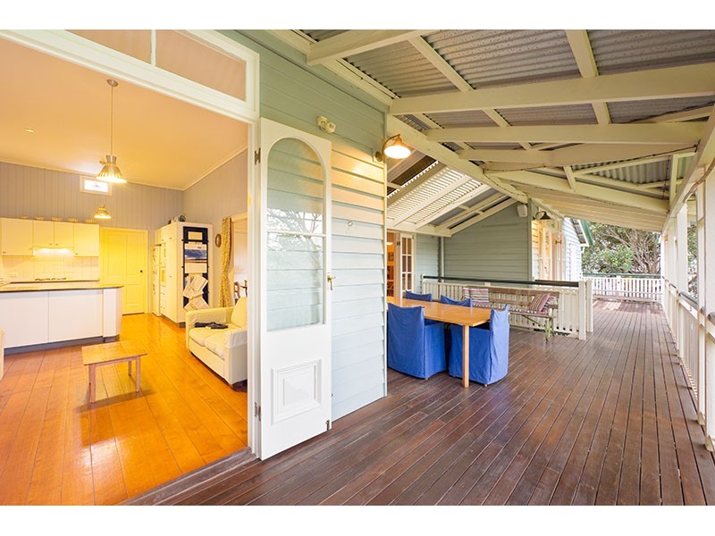 32 Frank Street, Graceville QLD 4075