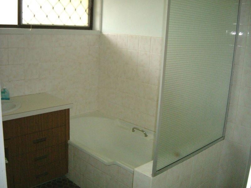 45 Long Street West, Graceville QLD 4075