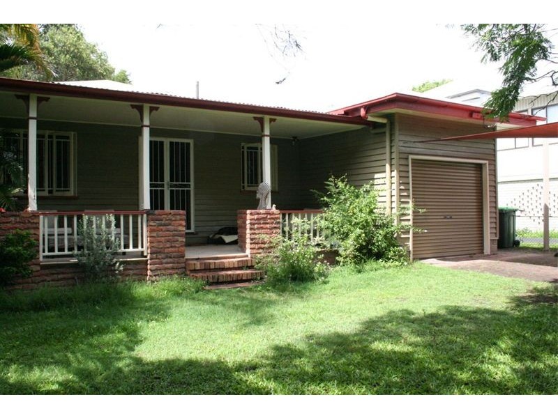 271 Long Street East, Graceville QLD 4075