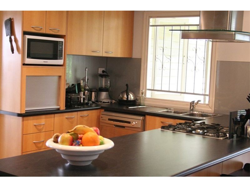 271 Long Street East, Graceville QLD 4075