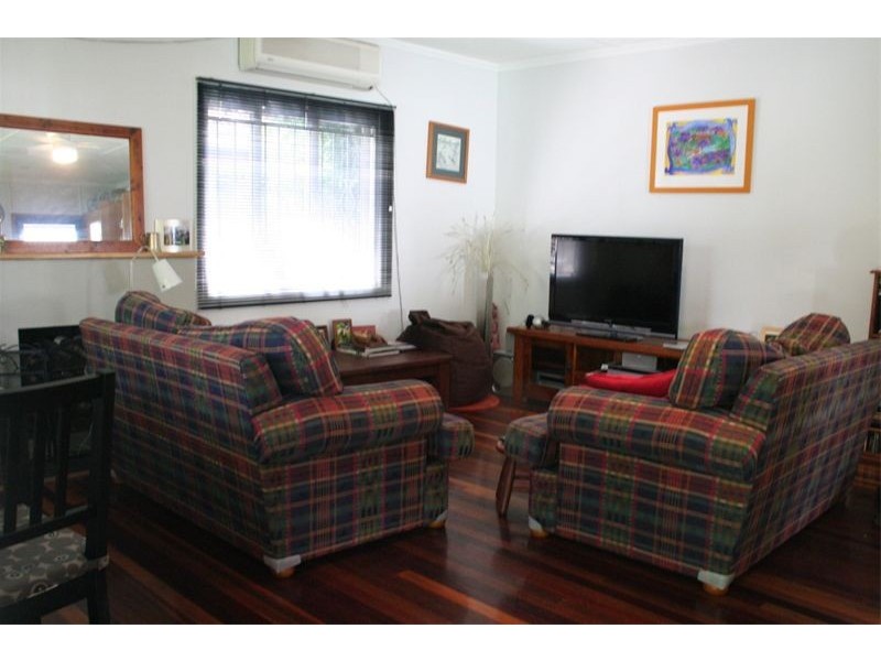 271 Long Street East, Graceville QLD 4075