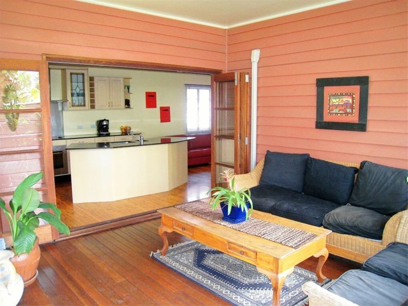 77 Sandon Street, Graceville QLD 4075
