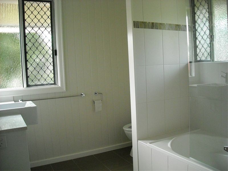 8 Kenilworth Street, Sherwood QLD 4075