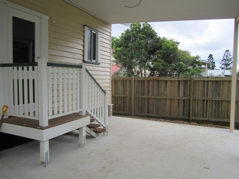 8 Kenilworth Street, Sherwood QLD 4075