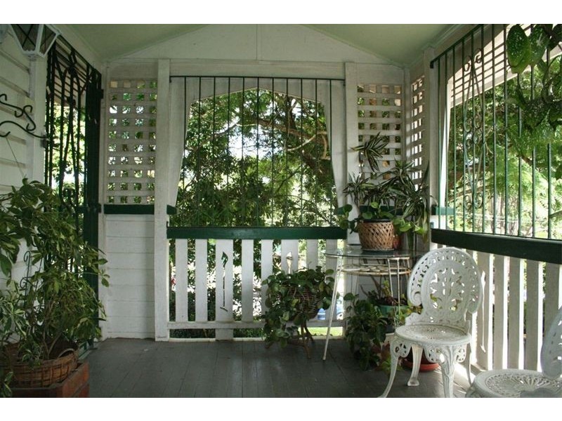 200 Clarence Road, Indooroopilly QLD 4068