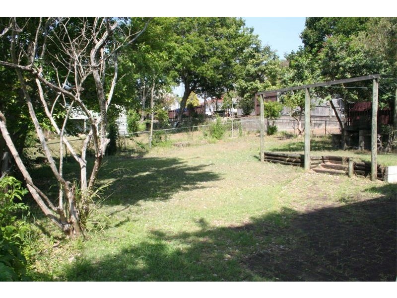 16 Bute Street, Sherwood QLD 4075