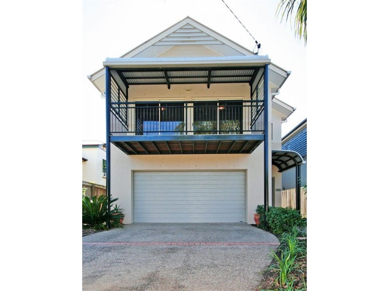 90 Long Street West, Graceville QLD 4075