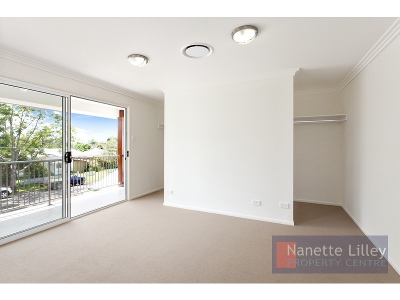 10 Kenilworth Street, Sherwood QLD 4075