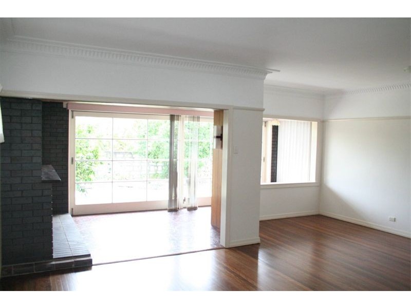 91 Long Street West, Graceville QLD 4075