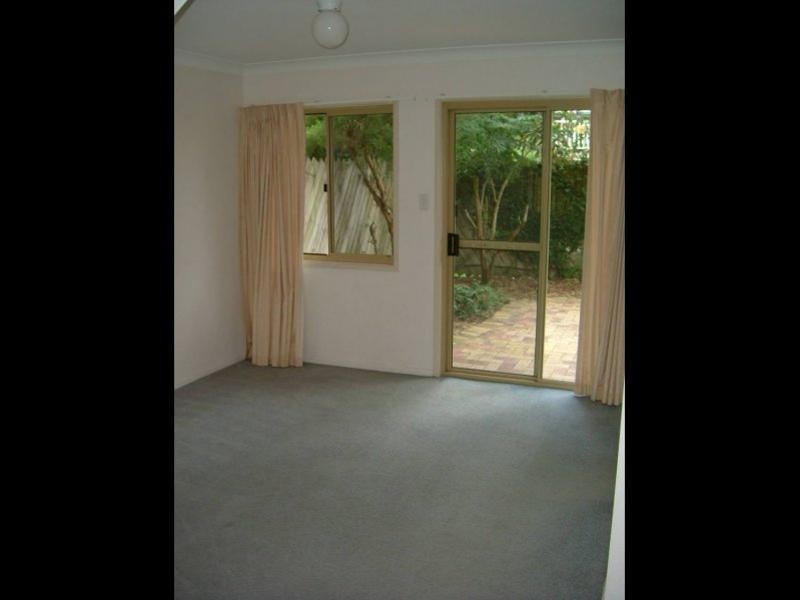 1/24 Hood Street, Sherwood QLD 4075