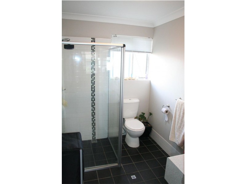 2/14 Coyne Street, Sherwood QLD 4075