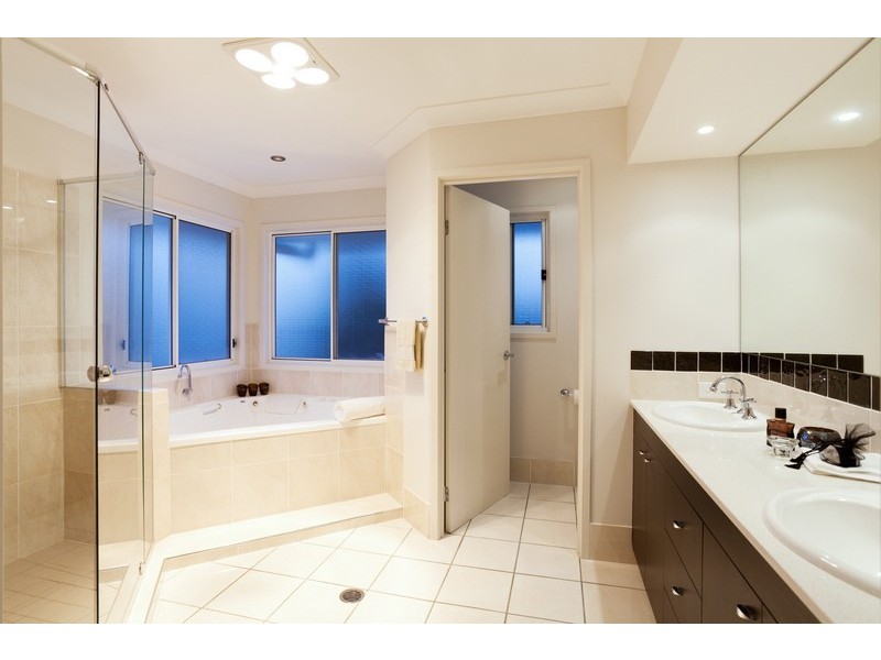 56 Baronsfield Street, Graceville QLD 4075