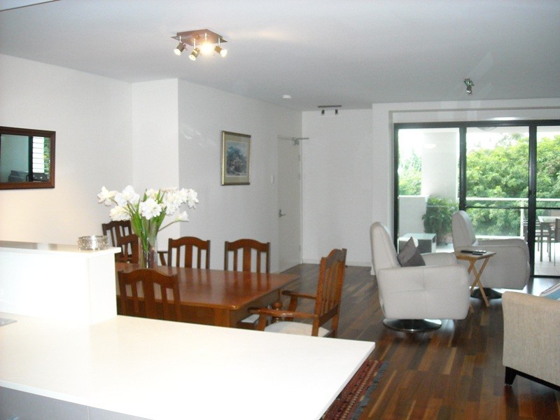 6/327 Verney Road East, Graceville QLD 4075